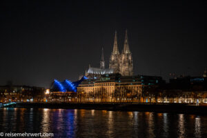 SE-Tours_Adventszeit an Rhein und Mosel mit der MS SE-MANON_Blick vom Sonnendeck auf den Kölner Dom