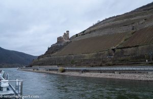nicko cruises Adventsreise mit der nickoSPIRIT_4 Tage Köln-Rüdesheim-Koblenz-Köln_Blick auf die Ruine Ehrenfels