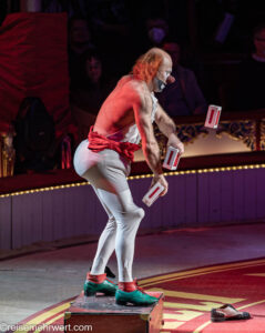 Circus-Theater Roncalli »ALL FOR ART FOR ALL« Tournee 2022 (Anatoli Akerman)