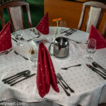 PLANTOURS Kreuzfahrten_Donau bis zum Schwarzen Meer mit MS Rousse Prestige (Gedeckte Tische für das Welcome Gala-Dinner)