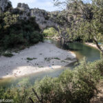 Ausflug »Ardèche«_Natursteinbrücke "Pont d’Arc"_nicko cruises − 8 Tage »Malerisches Südfrankreich« mit MS Bijou du Rhône