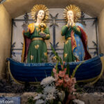 Ausflug Camargue_Madonnen im Inneren der Kirche Notre-Dame-de-la-Mer_in Saintes-Maries-de-la-Mer_nicko cruises − 8 Tage »Malerisches Südfrankreich« mit MS Bijou du Rhône