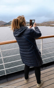 nicko cruises 15-Tage-Kreuzfahrt von Kiel bis zum Nordkap − Polarkreis entdecken mit VASCO DA GAMA_Unterwegs nach Leknes auf Vestvågøy
