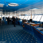 nicko cruises 15-Tage-Kreuzfahrt von Kiel bis zum Nordkap − Polarkreis entdecken mit VASCO DA GAMA_Geführter Rundgang Kommandobrücke Vasco da Gama