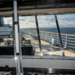 nicko cruises 15-Tage-Kreuzfahrt von Kiel bis zum Nordkap − Polarkreis entdecken mit VASCO DA GAMA_Blick vom "Dome" auf das Außendeck