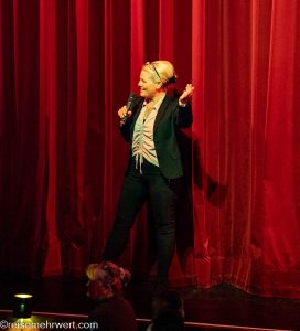 GOP Varieté-Theater Essen: Playback − Überraschend live_Direktorin Nadine Stöckmann