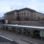 Politische Bildungsreise nach Berlin_Blick vom Gelände "Topographie des Terrors" auf das Abgeordnetenhaus Berlin
