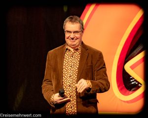Michael Steinke vom Quatsch Comedy Club zu Besuch im GOP Varieté-Theater Essen