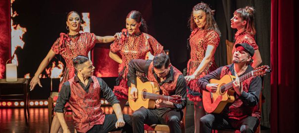 GOP Varieté-Theater Essen: SENTIMIENTOS − Das Feuer Spaniens_Sentimientos Ensemble beim Flamencotanz