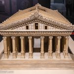 nicko cruises 11-Tage-Mittelmeerkreuzfahrt Athen bis Istanbul mit VASCO DA GAMA_Modell Artemis-Tempel im Ephesos-Museum Selçuk