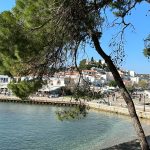 nicko cruises 11-Tage-Mittelmeerkreuzfahrt Athen bis Istanbul mit VASCO DA GAMA_Blick vom Inselpark-Belvedere auf Skiathos