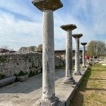 nicko cruises 11-Tage-Mittelmeerkreuzfahrt Athen bis Istanbul mit VASCO DA GAMA_Säulen am Forum Romanum (Archäologische Stätte von Philippi)