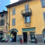 Häuser an der Piazza Cavour in Tirano_Entdeckungstour durch das malerische Engadin
