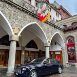 Eingangsbereich Badrutt's Palace Hotel in St. Moritz_Entdeckungstour durch das malerische Engadin