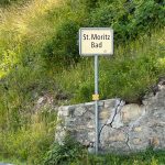 Orteingangsschild St. Moritz Bad_Entdeckungstour durch das malerische Engadin
