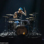 Flic Flac − Die X-Mas-Show Dortmund 2023/24_Romain Vicente (Live Drums)